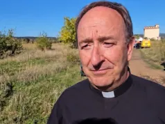 Ksiądz ruszył na pomoc ofiarom katastrofy kolejowej w Hiszpanii. Cały dzień spędził na akcji
