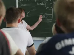 Nauczyciele nie zawsze zapowiadają kartkówki. "Ciężko zmotywować dzieci do nauki"