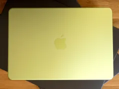 MacBook Neo zamortyzował spadek sprzedaży Maków