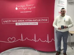 Ponad 20 litrów krwi i wyjątkowe wyróżnienie dla policjanta
