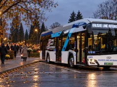 KLA na Wszystkich Świętych. Pięć dodatkowych linii i bezpłatne przejazdy 1 listopada