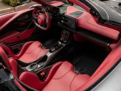 Najszybszy otwarty Aston Martin w historii. Valhalla Spider łączy F1 i hybrydę plug-in