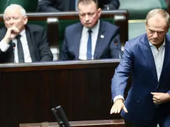 Kulisy gry Kaczyńskiego. Problem może mieć Nawrocki. "Tusk otwiera szampana"