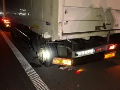 POWIAT NOWOTOMYSKI: Groźne zderzenie na 126. km A2