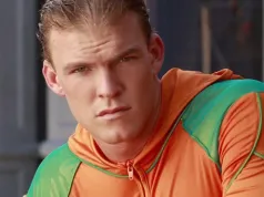 Tęsknicie za "Reacherem"? Oto 6 seriali z Alanem Ritchsonem, z którymi wytrwacie do powrotu hitu