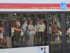 "Nie przeszkadza mi dziecko w pociągu, tylko facet z piwerkiem albo śmierdzące stopy na siedzeniu"