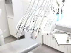 Niemcy: dentyści chętniej przejmują istniejące gabinety niż zakładają nowe