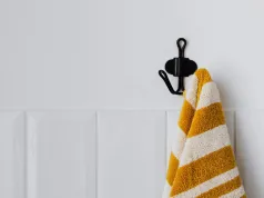 Zaprosił ją do "swojego" apartamentu z OLX. Brak ręcznika zdradził kłamstwo, za które grozi do 8 lat więzienia