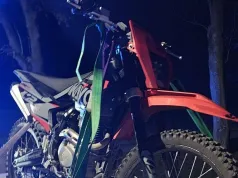 Ma tylko 14 lat, a już jeździł motocyklem. Lista przewinień jest długa