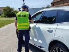 Odblokowanie telefonu na żądanie policji: czy można odmówić?
