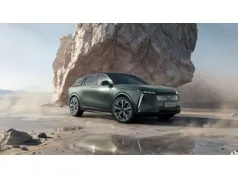 DS N°7 to francuski pomysł na SUV-a premium. Trudno pomylić go z konkurencją