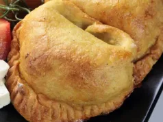 Pomysł na obiad. Pierogi ziemniaczane z kurczakiem i serem feta zapiekane w piekarniku