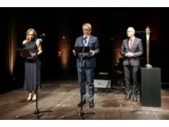 Jerzy Starak pierwszym laureatem nagrody Ossolineum Sume Superbiam Quaesitam Meritis