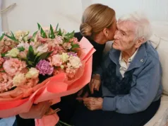 Marta Nawrocka z wizytą u 100-letniej powstanki. Te zdjęcia chwytają za serce