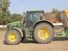 John Deere 6R 260 z nową przekładnią E19. Ma 19 biegów pod obciążeniem