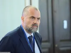 Chaos w TK. Ambasador w Chinach rezygnuje