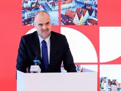 Ambasador w Chinach złożył rezygnację. Ostra riposta Sikorskiego