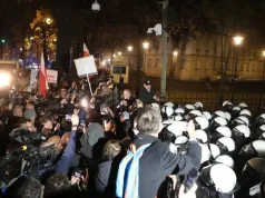 Szeroki blok prawicy przed Trybunałem. "Polscy patrioci są z prezydentem"