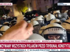 Kolejne starcia przed TK. Protestujący zablokowali funkcjonariuszy