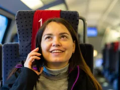 Dlaczego niektórzy zawsze mówią bardzo głośno? To wcale nie oznaka pewności siebie
