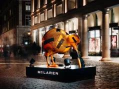 McLaren postawił wielki pomnik Kiwi. To zwiastun nowego modelu